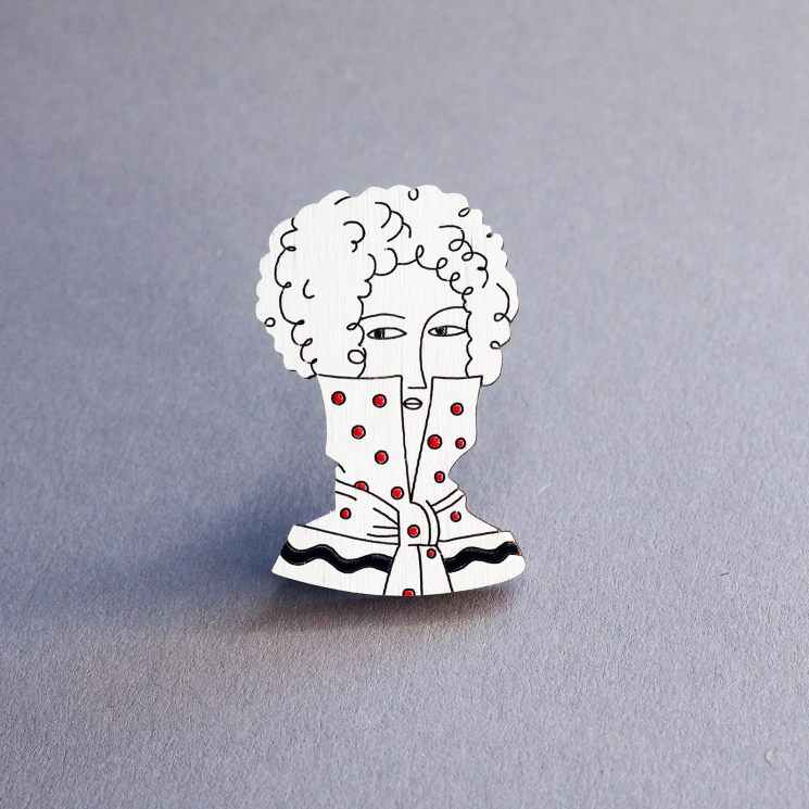 Брошка Девушка с воротником. Шарль Мартин